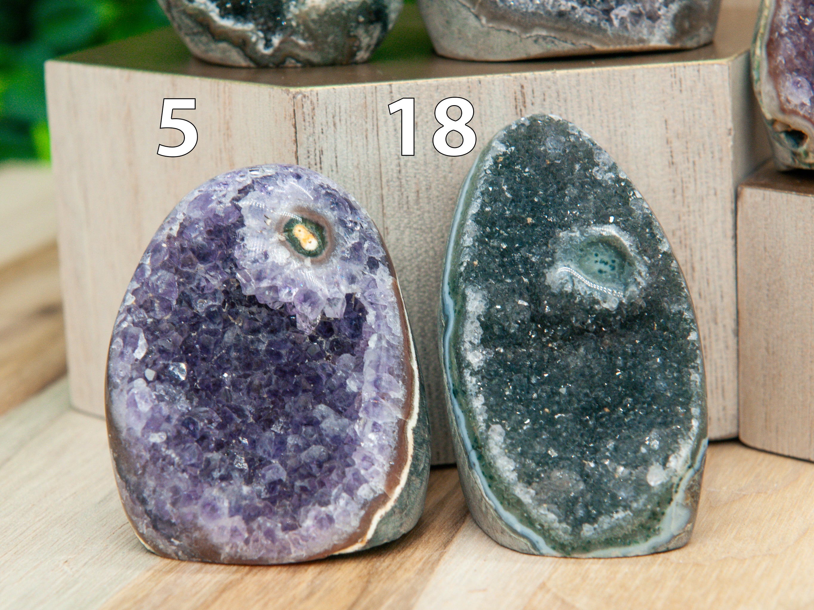 Cutbase factory Amethyst / Stalactite